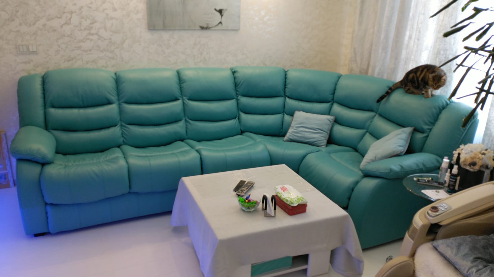 Перетяжка дивана на дому. Тюкалинск